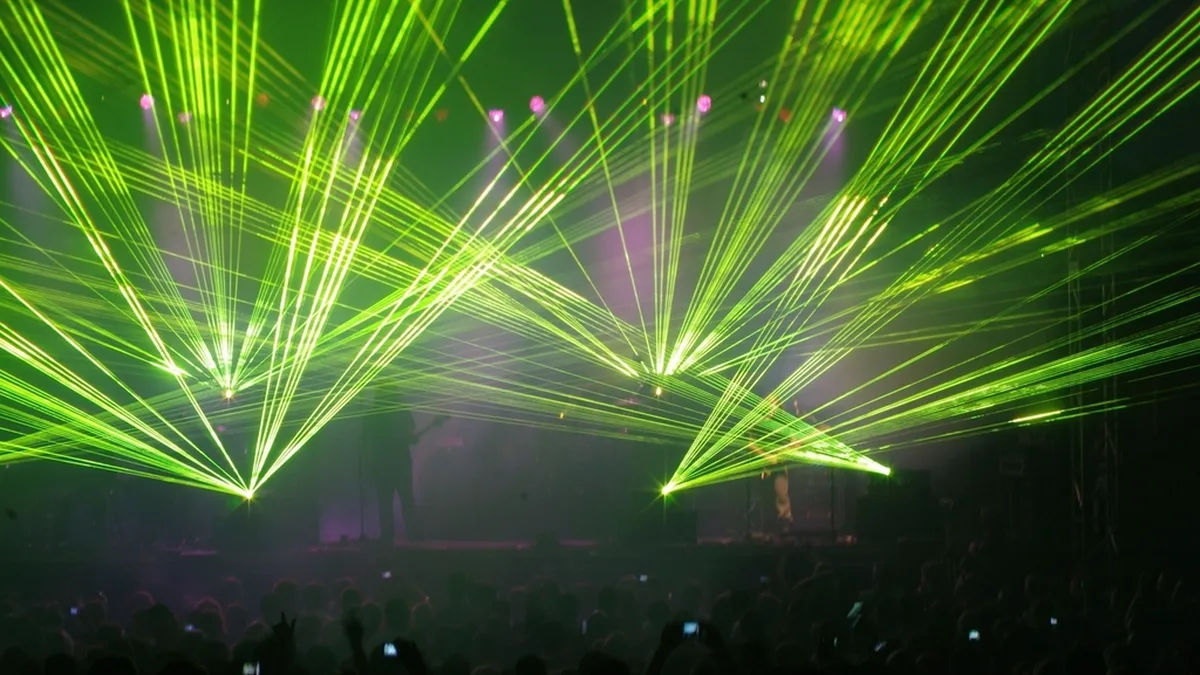Cover artwork for the BeatGrow article: Best Techno Playlists on Spotify 2026
