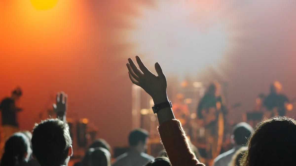 Cover artwork for the BeatGrow article: How to Build a Spotify Fanbase From Zero